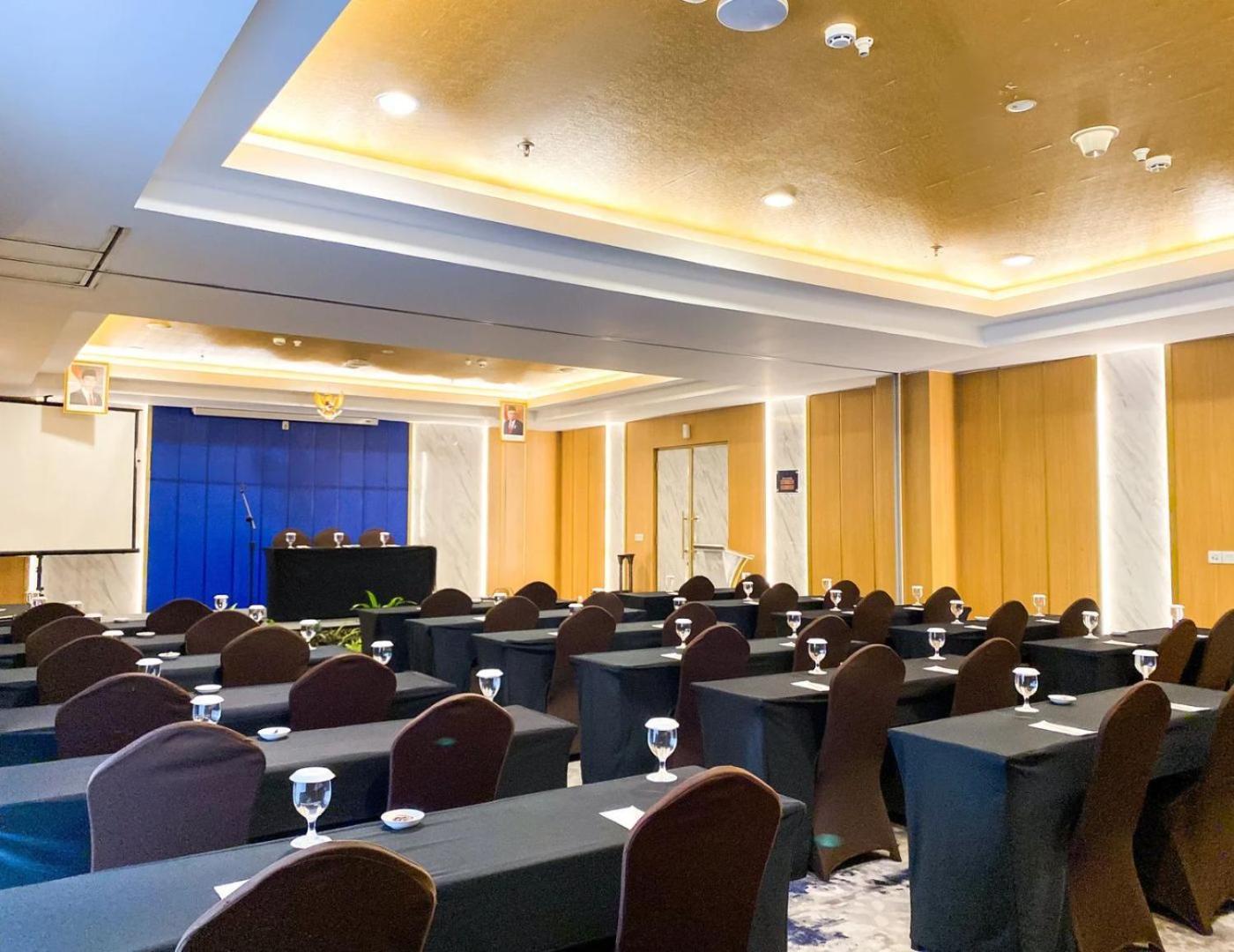 Luxury Malioboro Hotel Yogyakarta Ngoại thất bức ảnh