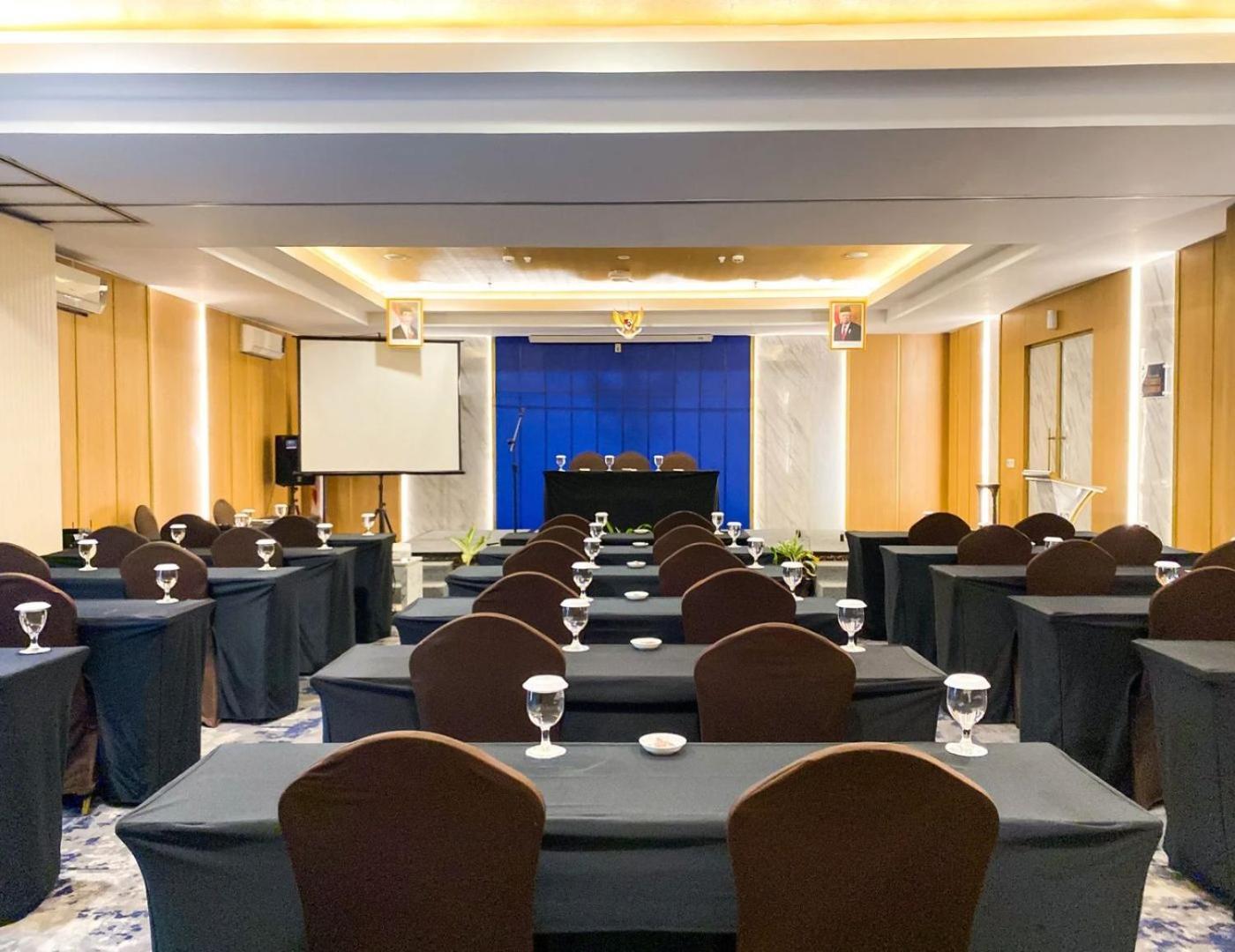 Luxury Malioboro Hotel Yogyakarta Ngoại thất bức ảnh