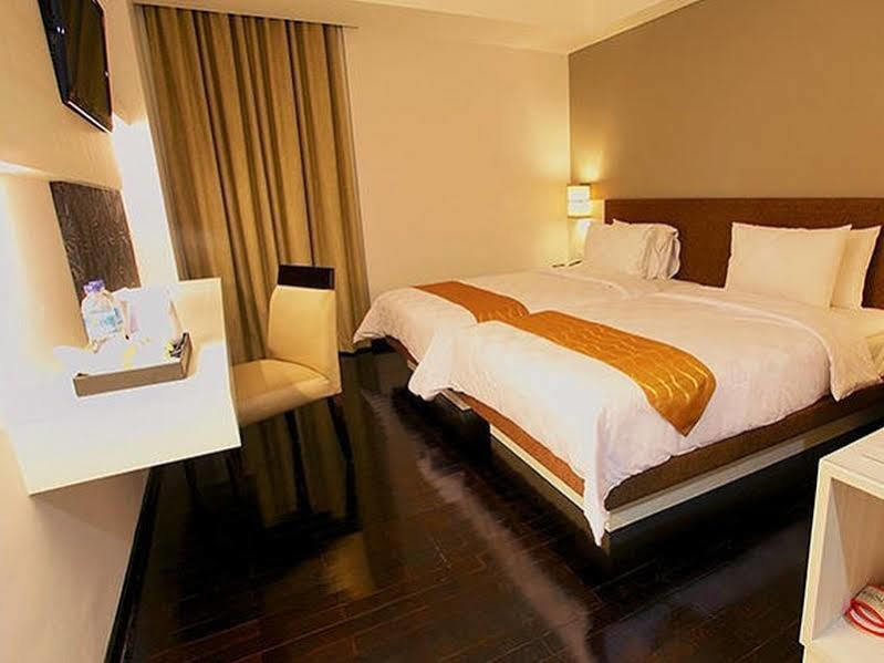 Luxury Malioboro Hotel Yogyakarta Ngoại thất bức ảnh