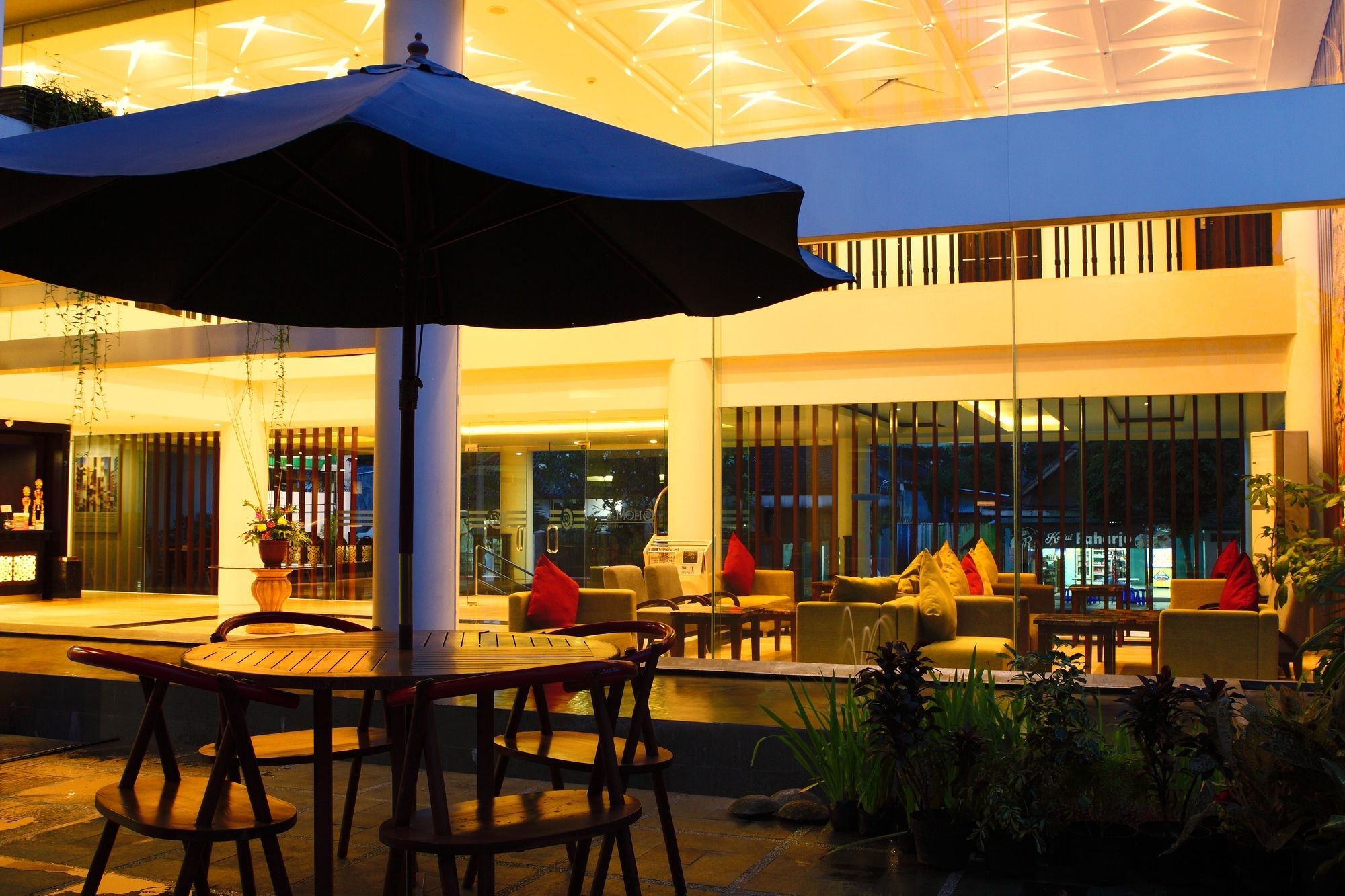 Luxury Malioboro Hotel Yogyakarta Ngoại thất bức ảnh
