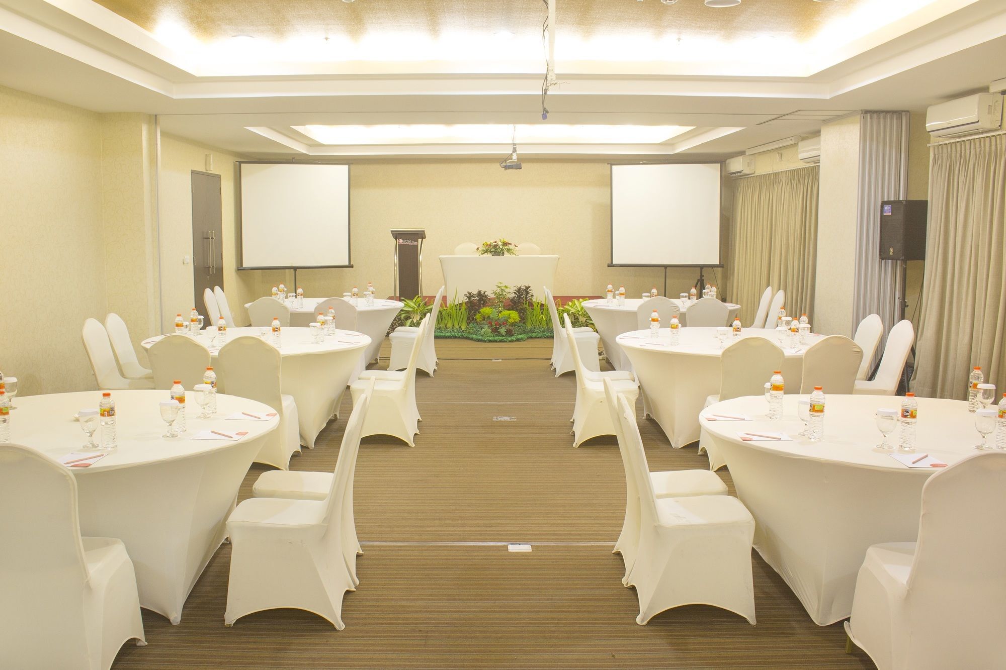 Luxury Malioboro Hotel Yogyakarta Ngoại thất bức ảnh